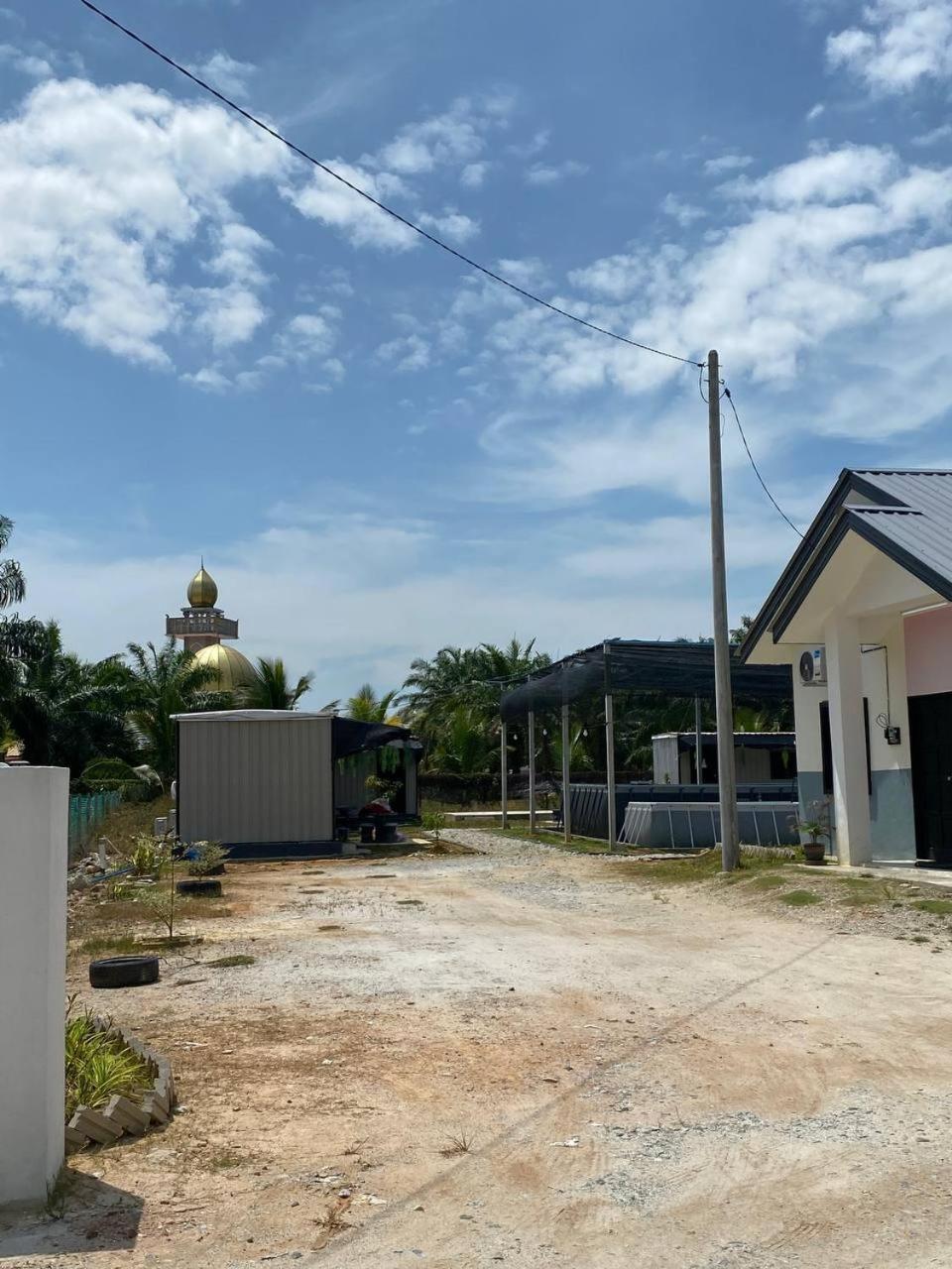 Yn Cabin Tanjung Karang Bagian luar foto