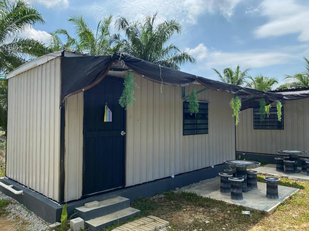 Yn Cabin Tanjung Karang Bagian luar foto